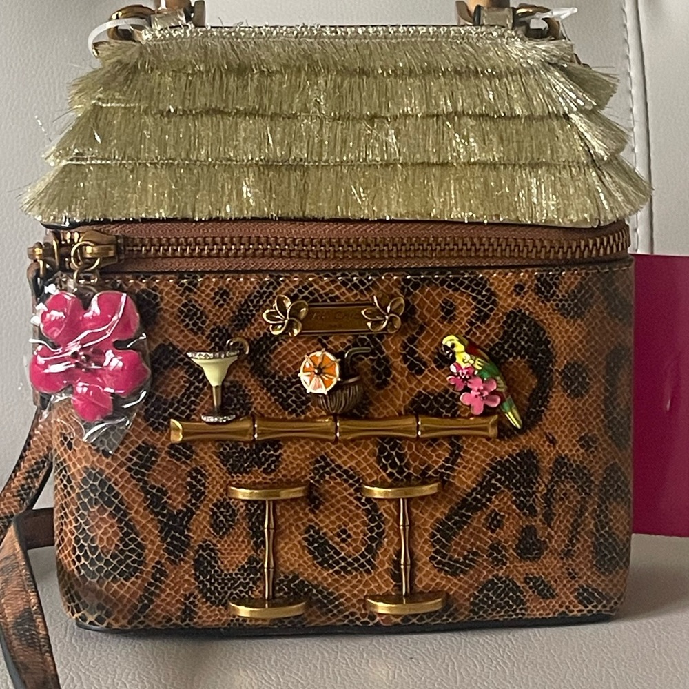 NWT Betsey Johnson, the Tiki Chic Bar Satchel Bag. 🛖 🍹 🏝️ - Picture 8 of 11